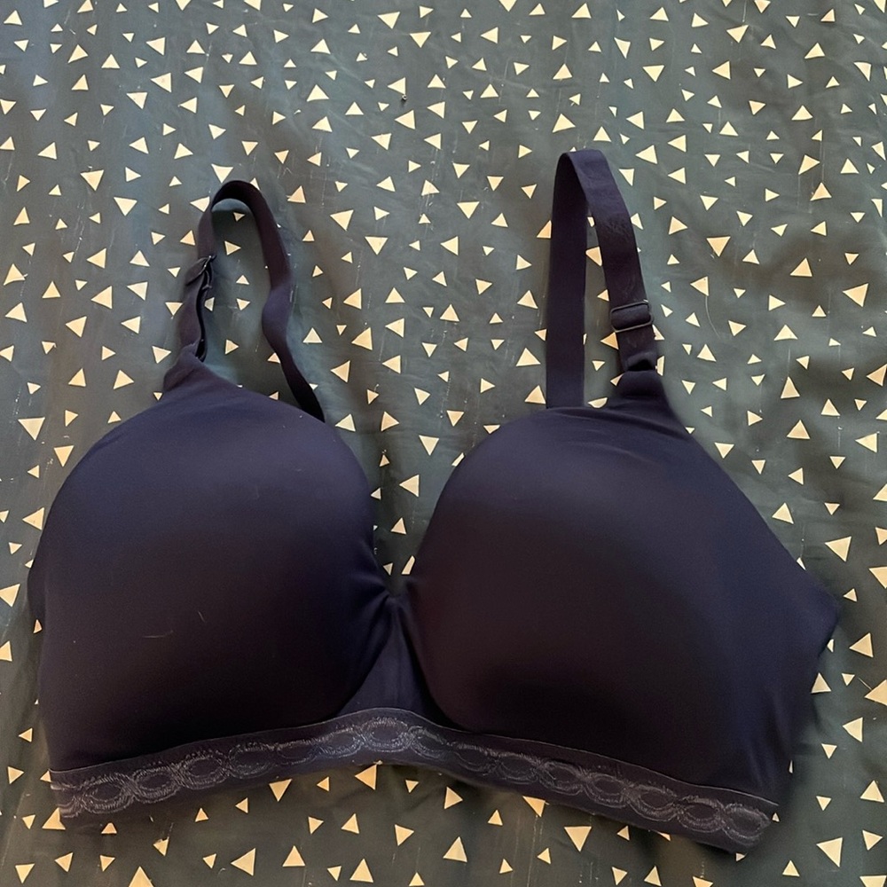 Navy bra